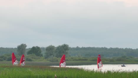 Windsurf-Festival-Auf-Dem-See