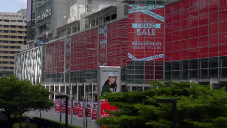 Advertising-outside-Central-world-Shopping-mall-in-Bangkok