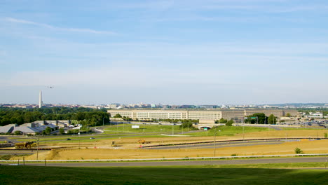 El-Pentágono,-Sede-Del-Departamento-De-Defensa-De-Los-Estados-Unidos,-Ubicado-En-Arlington,-Virginia,-Visto-En-Una-Tarde-De-Verano.