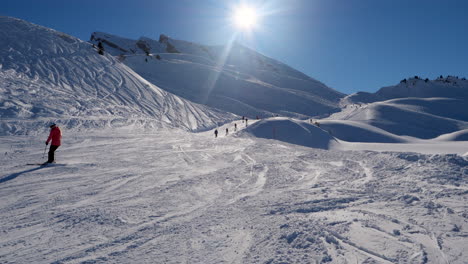 Montaña,-Suiza,-Acción,-Montaña-De-Vacaciones,-Suiza,-Acción,-Vacaciones