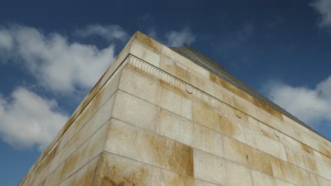 Shrine-of-Remembrance,-melbourne-
Anzac-day,-anzac-parade