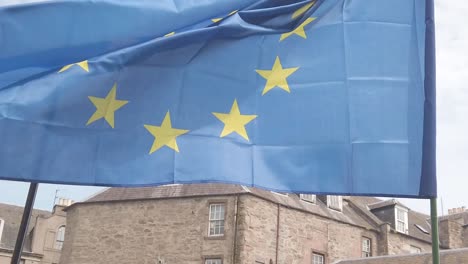 EU-flag-in-slow-motion