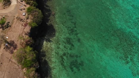 Toma-Aérea-Del-Punto-De-Cuarentena-En-La-Isla-Caribeña-De-Granada