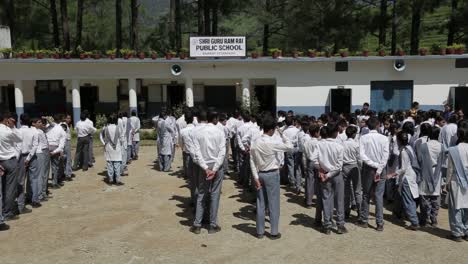 Uttarakhand-Indische-Studenten-In-Ihren-Schulen