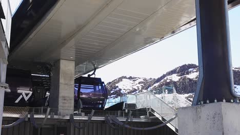 mt-ruapehu-national-park-whakapapa-ski-field-gondolas