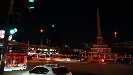 Monumento-A-La-Victoria,-Anusawari-Chai-Samoraphum,-Bangkok