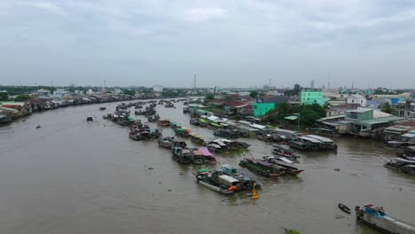 Cai-Rang-Schwimmender-Markt-Auf-Dem-Mekong,-Vietnam
