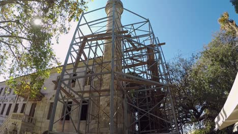 Beschädigte-Moschee-Von-Gazi-Hasan-Pascha-In-Kos-Stadt-Aufgrund-Des-Erdbebens-2017