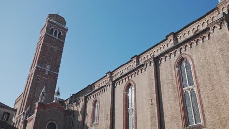 Red-brick-facade-on-the-Basilica-di-Frari,-Venice,-Italy