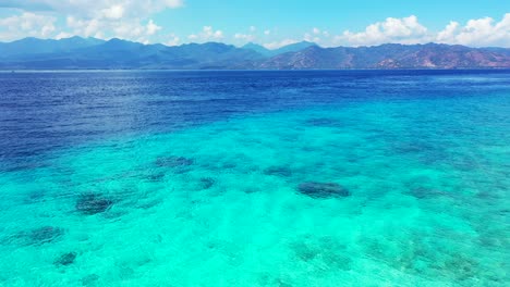 perfectly-clear-turquoise-water-in-the-tropical-sea
