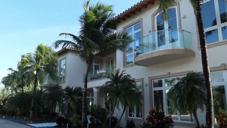 Wunderschönes-Haus,-Villa-In-Florida