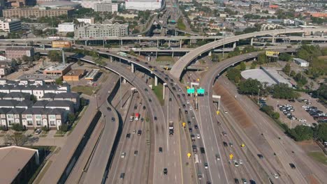 Aerial-view-of-traffic-on-freeway