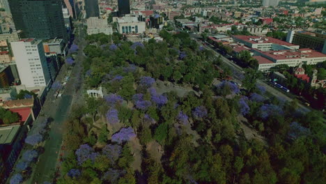 Disparo-De-Dron-Sobrevolando-La-Ciudad-De-Mexico