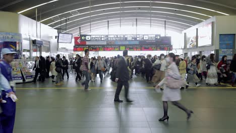 Passengers-Exit-Gates-at-Kyoto-Train-Station-In-Japan