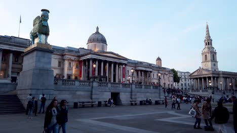 La-Galería-Nacional-Cerca-De-Trafalgar-Square,-El-Centro-De-Londres,-Inglaterra,-Gran-Bretaña