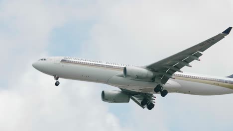 Singapore-Airlines-Airbus-A330-343-9V-STW-approaching-before-landing-to-Suvarnabhumi-airport-in-Bangkok-at-Thailand