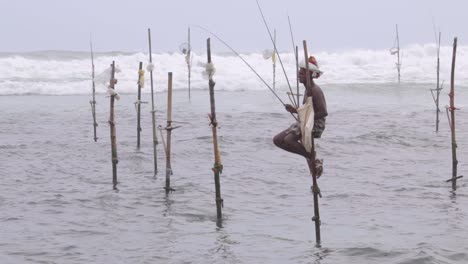 The-most-famous-stilt-fishing-beach-in-Sri-Lanka,-this-technique-is-one-of-the-famous-and-traditional-fishing-methods-in-Sri-Lanka
