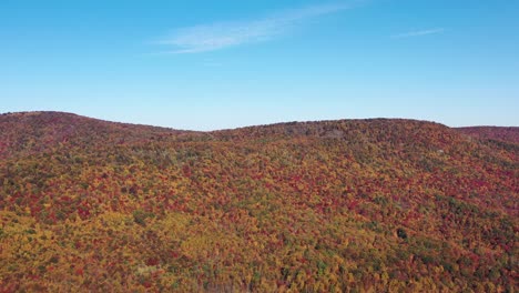 Aerial-shot-of-Long-Mountain-in-West-Virginia-in-the-Autumn,-the-western-boundary-of-the-Trout-Run-Valley