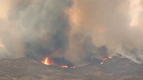 Timelapse-of-a-wild-fire-in-California