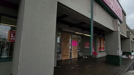 -Stores-looting-aftermath-during-deadly-storm-in-Buffalo,-New-York,-USA