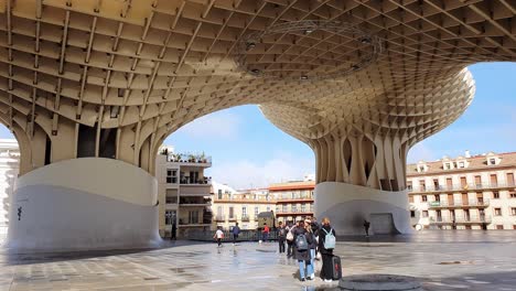 Overview-looking-up-to-the-wooden-structurers-of-the-Setas-de-Sevilla