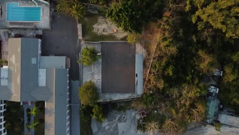 Luftaufnahme-Aus-Der-Vogelperspektive-über-Den-Dächern-Der-Bahamas
