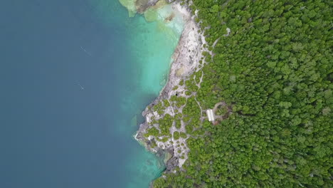 Aerial-flyover-of-rugged-shoreline-of-Georgian-Bay-of-Lake-Huron