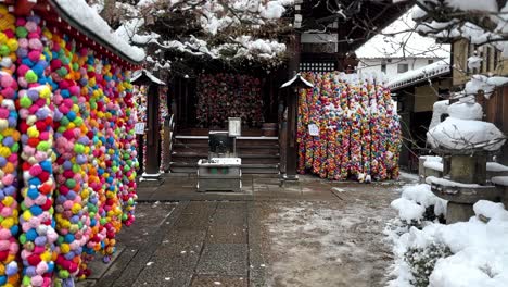 Bunte-Ansicht-Des-Beliebten-Tempels-Yasaka-Koshindo,-Kyoto,-Japan