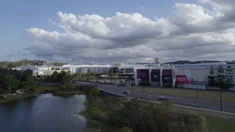 Vehicles-Driving-On-The-Collyer-Quays-Passing-By-The-Events-Cinema-Robina