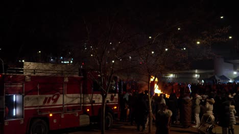 Ceremonia-De-Quema-De-Daljip-En-El-Festival-De-Fuego-Jeongwol-Daeboreum-De-2023-En-Gangnam-Por-La-Noche-En-Seúl