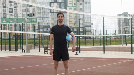 Jugador-De-Voleibol-Brunet-Al-Aire-Libre
