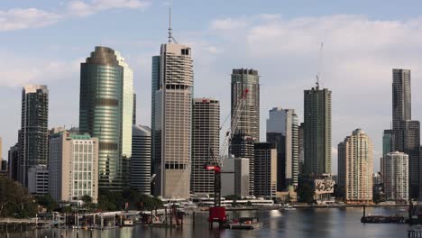 Blick-Auf-Die-Skyline-Der-Stadt-Brisbane-Vom-Kangaroo-Point,-Queensland,-Australien