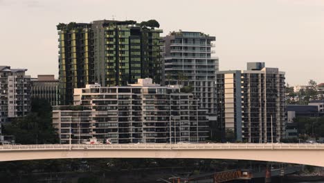 Vista-De-Apartamentos-En-Southbank-Desde-Kangaroo-Point,-Brisbane,-Queensland,-Australia