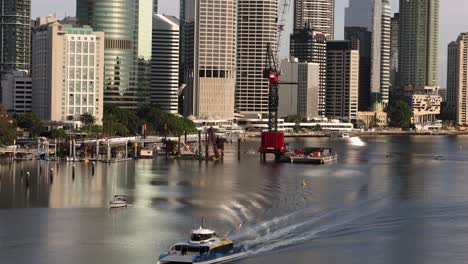 Blick-Auf-Die-Bauarbeiten-An-Der-Kangaroo-Point-Green-Bridge-über-Den-Brisbane-River,-Brisbane,-Australien