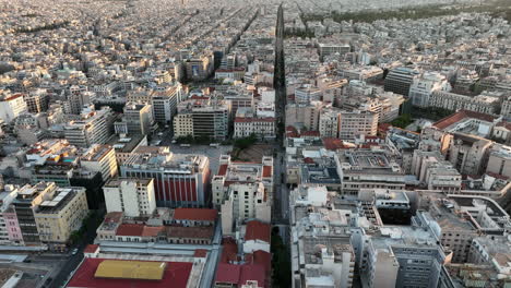 Luftaufnahme-Des-Sonnenaufgangs-über-Der-Stadt-Athen,-Griechenland