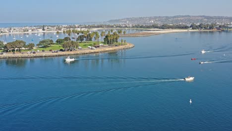 Drone-shot-of-San-Diego-Bay-with-lots-of-boats-on-a-beautiful-sunny-day