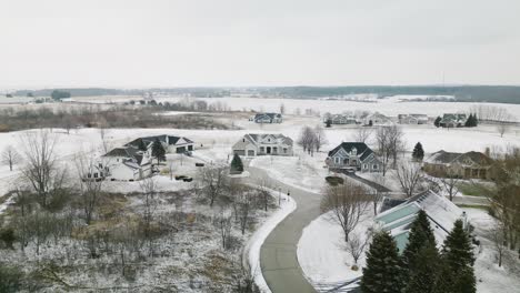 Modern-Suburban-Neighborhood-on-Cold-Winter-Day,-Snow
