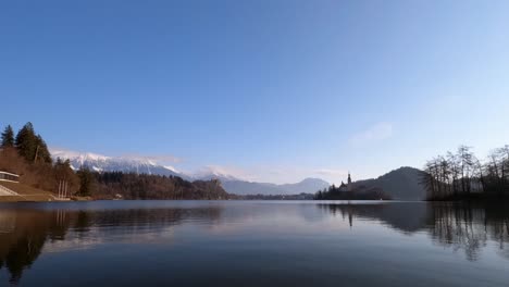 Timelapse-video-from-Slovenia,-Lake-Bled-with-the-snowy-Alps-in-the-background