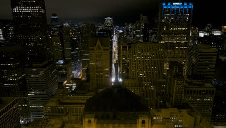 Aerial-view-over-the-Board-of-Trade-building,-overlooking-the-La-Salle-street-in-South-Loop,-Chicago,-USA