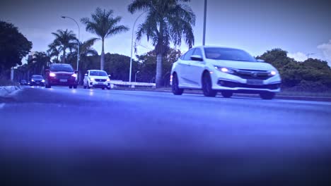 cars-on-the-road-shoot-in-American-night-with-a-wide-angle-lenses