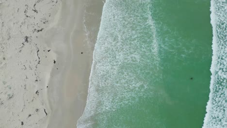 Fliegen-Entlang-Der-Küste-In-Südafrika
