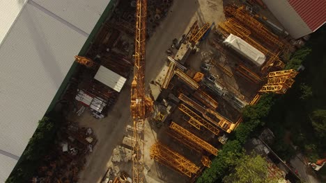 Cranes-in-warehouse-Top-View