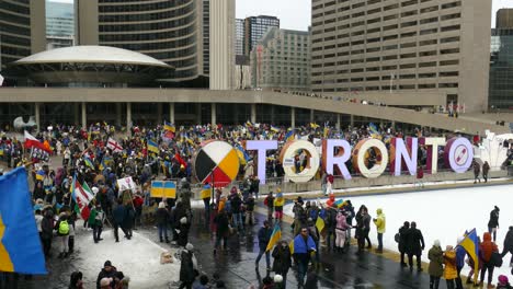 Mega-Marcha-Toronto-Apoyo-Ucrania-País-En-Todo-El-Mundo