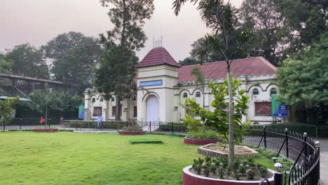 Naturinformationszentrum-Im-Alipore-Zoo-Kalkutta