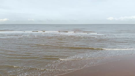 Calm-Sea-Waves-At-The-Northern-Beach-Of-Netherlands,-South-Holland-Near-Noordwijk