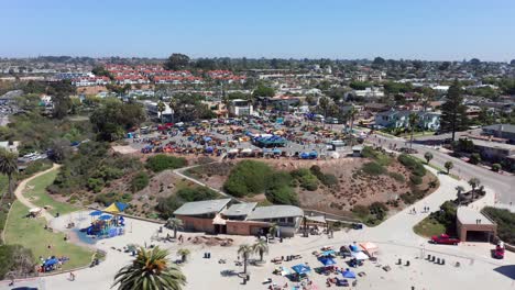 Aerial-shot-over-the-coastal-city-of-Encinitas-in-summer-on-the-west-coast-of-America
