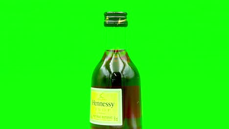 The-world's-most-popular-Cognac-is-the-modern-day-equivalent-of-the-original-Hennessy-3-Star