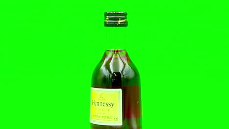 El-Coñac-Más-Popular-Del-Mundo-Es-El-Equivalente-Moderno-Del-Hennessy-Original-De-3-Estrellas