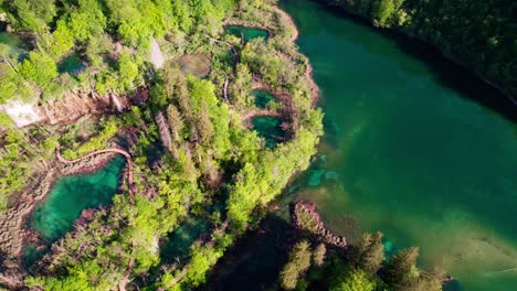 Plitvicer-Seen-Kroatien,-Nationalpark-&quot;Plitvicer-Seen&quot;.