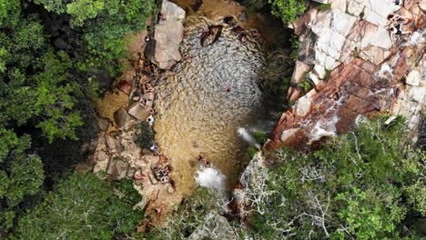 Waterfall-valley-of-butterflies-in-São-Thomé-das-Letras,-Minas-Gerais,-Brazil